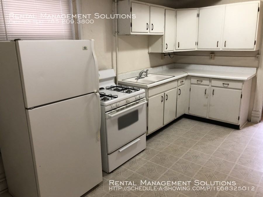 1131 Sw Taylor #B - Photo 2 of 7