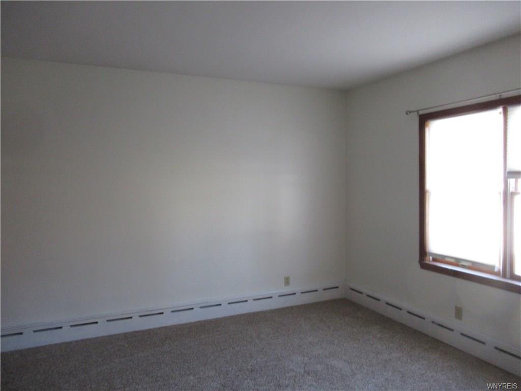 1229 Oliver St - Photo 3 of 18