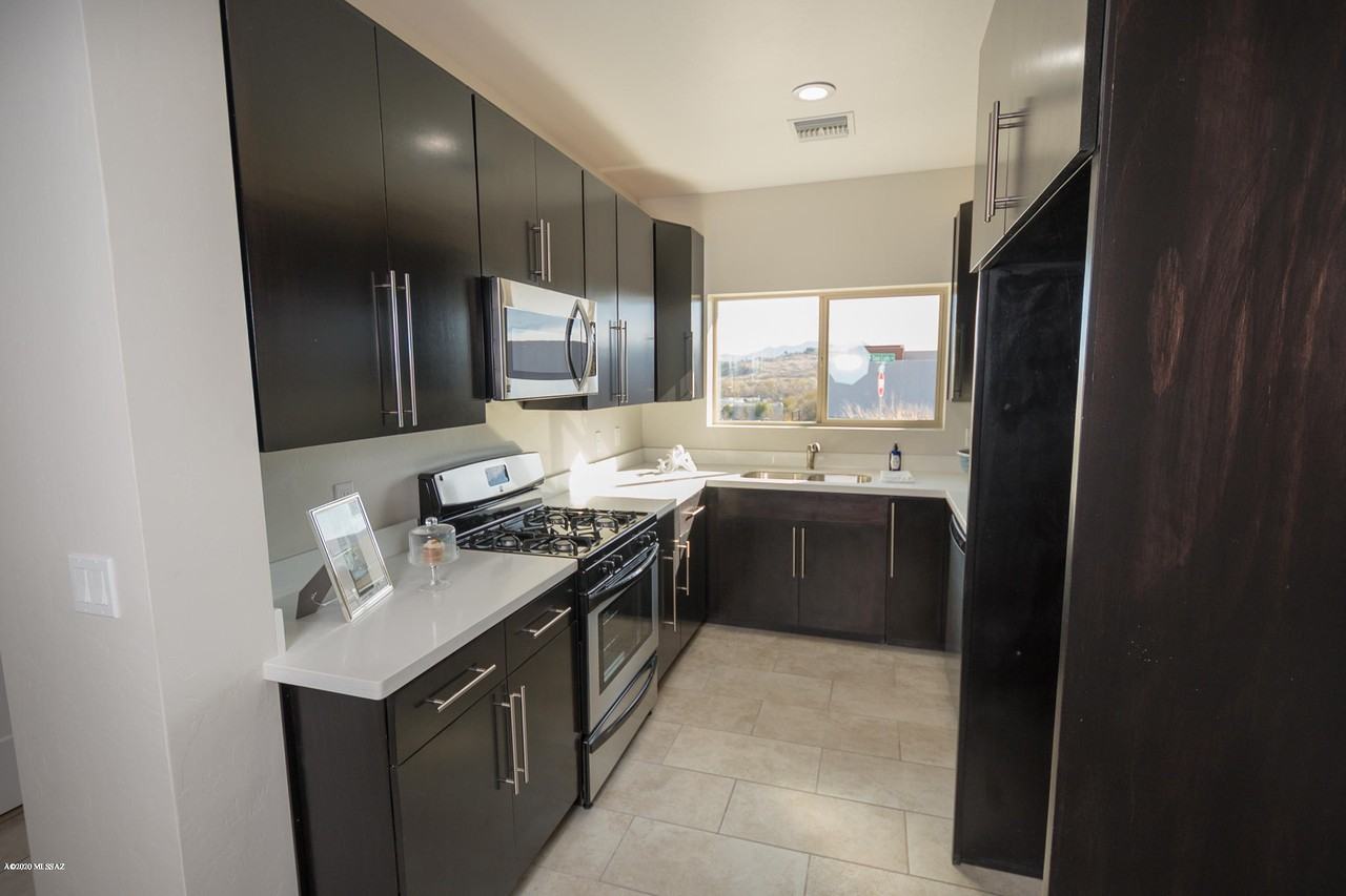 1779 N San Luis Drive - Photo 3 of 32