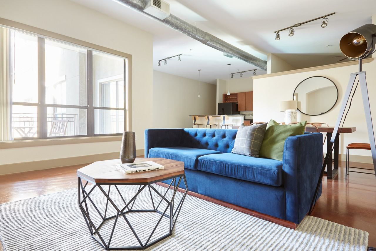 2120 Capitol Street Apartments 2120 Capitol St, Houston, TX 77003