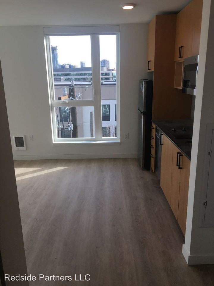 Alloy Apartments - Photo 5 of 52