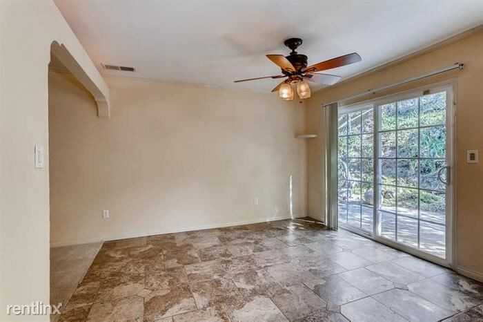 9253 Westhill Rd - Photo 3 of 13