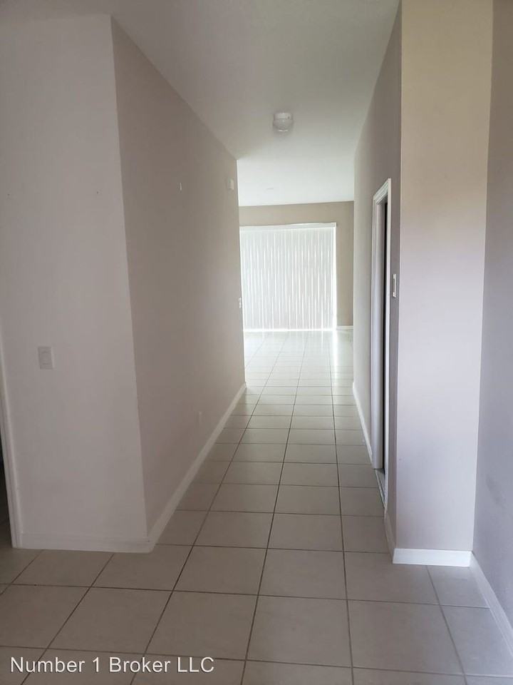 1520 Leitrim Loop - Photo 2 of 12