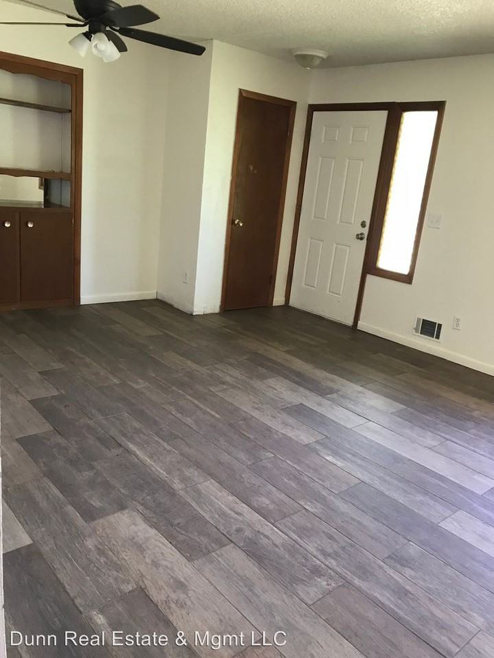 1516 Brentwood - Photo 3 of 14