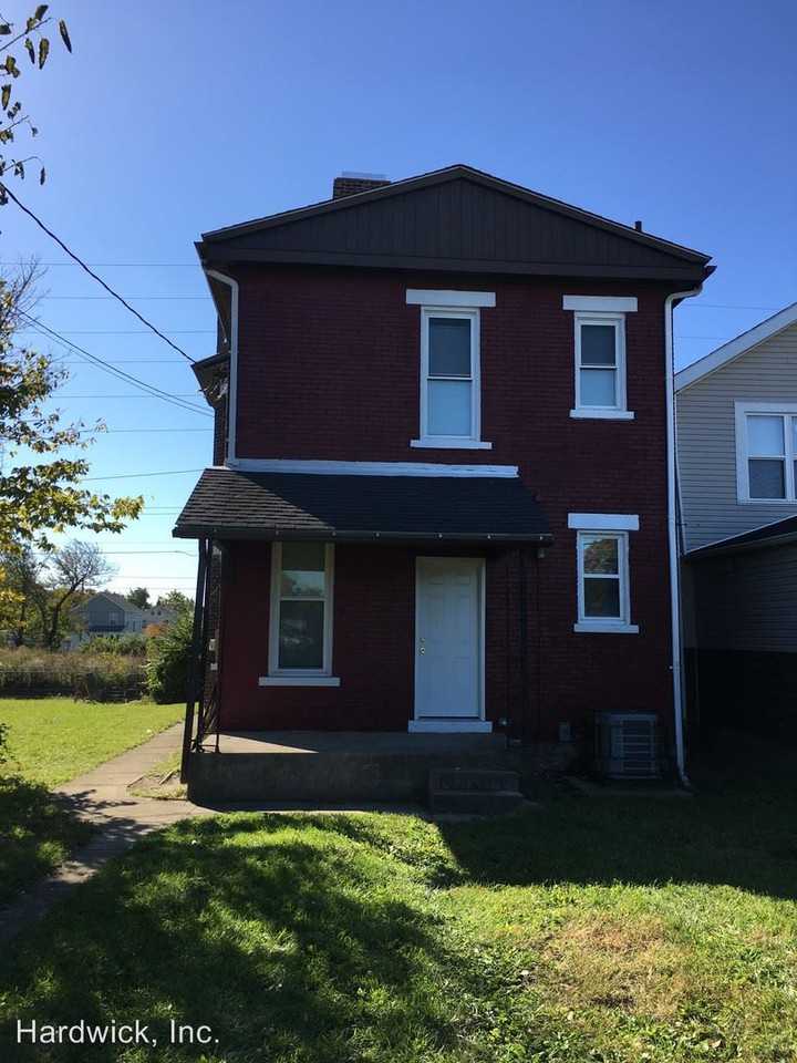 832 East 5th Avenue - Photo 2 of 19