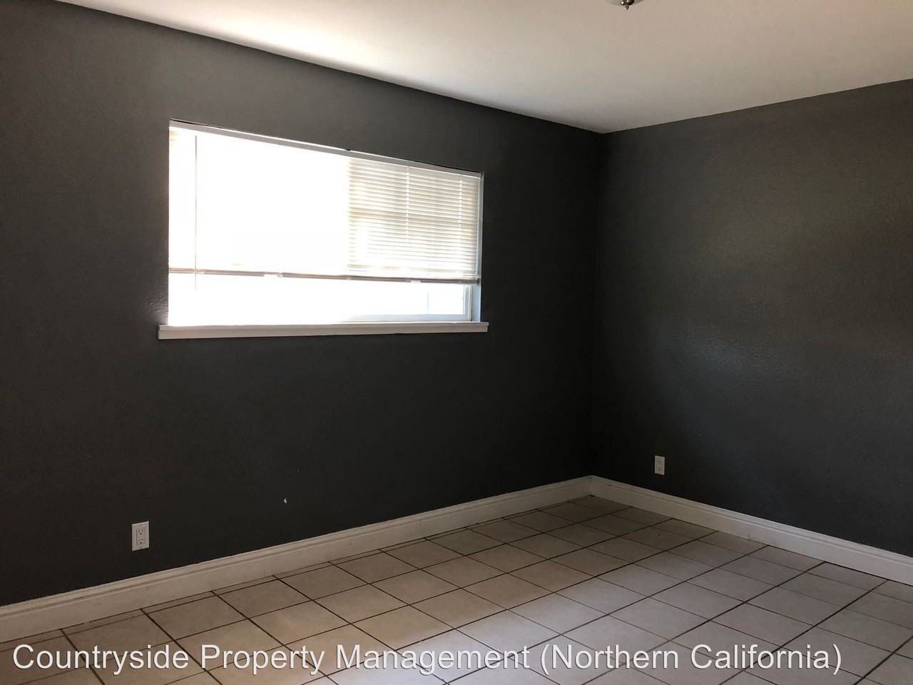 1213 Roselawn Ave - Photo 3 of 5