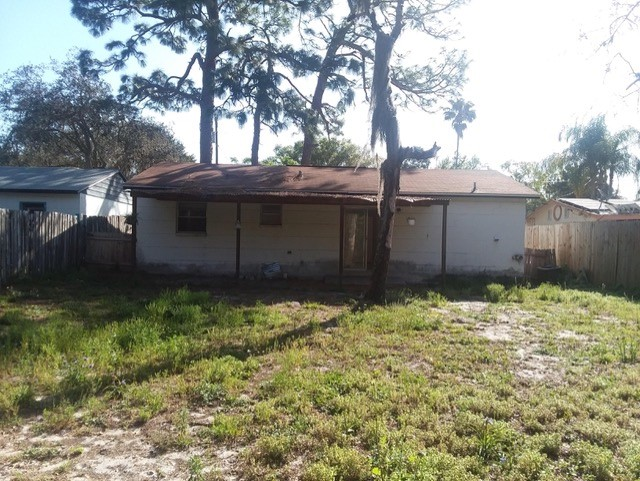 15115 Omaha St - Photo 3 of 3