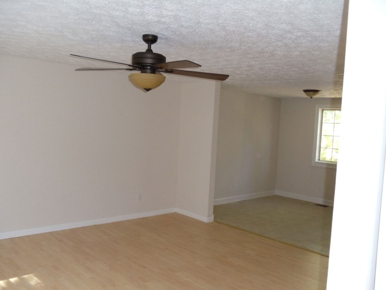 1184 Sandune Dr - Photo 3 of 10