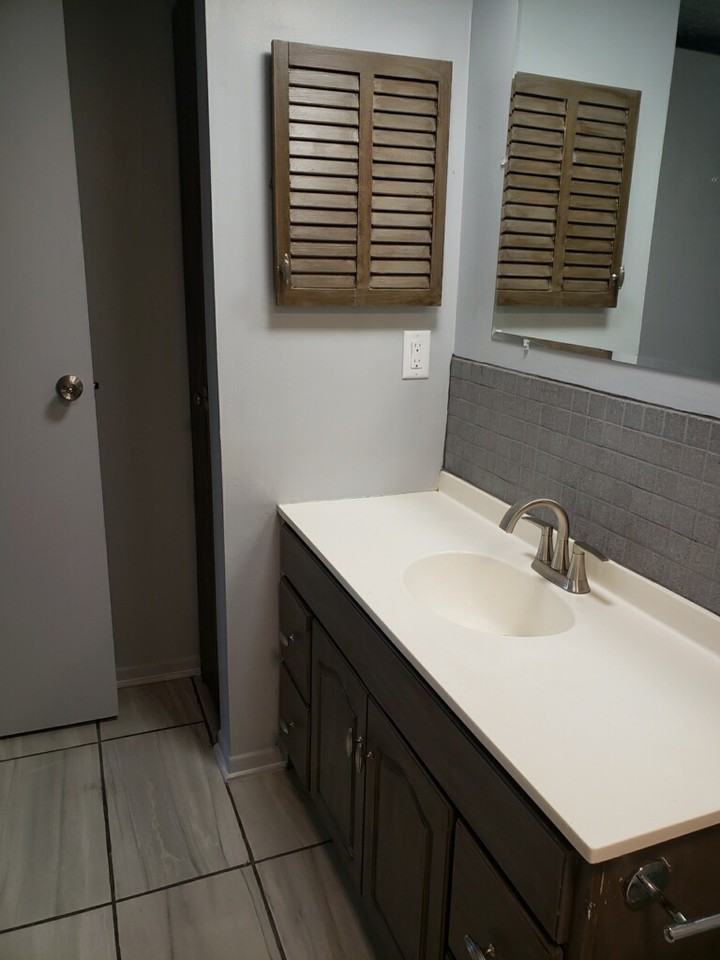 4710 Charecote Ln - Photo 7 of 9