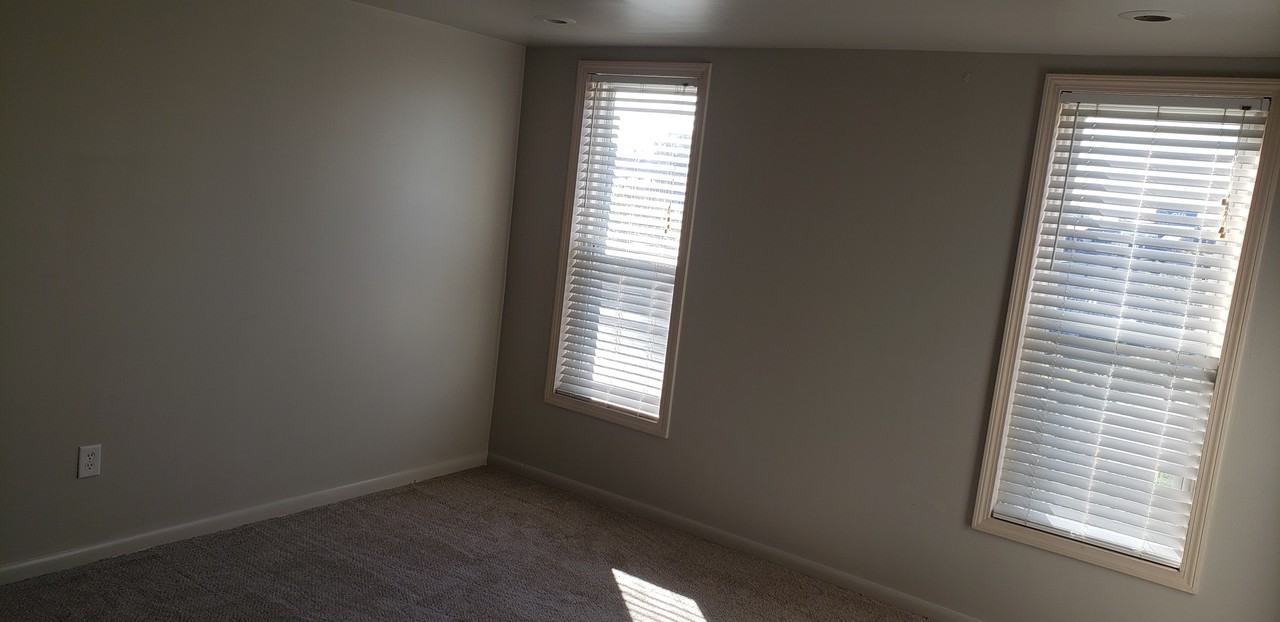 474-482 Stewart Ave - Photo 2 of 10