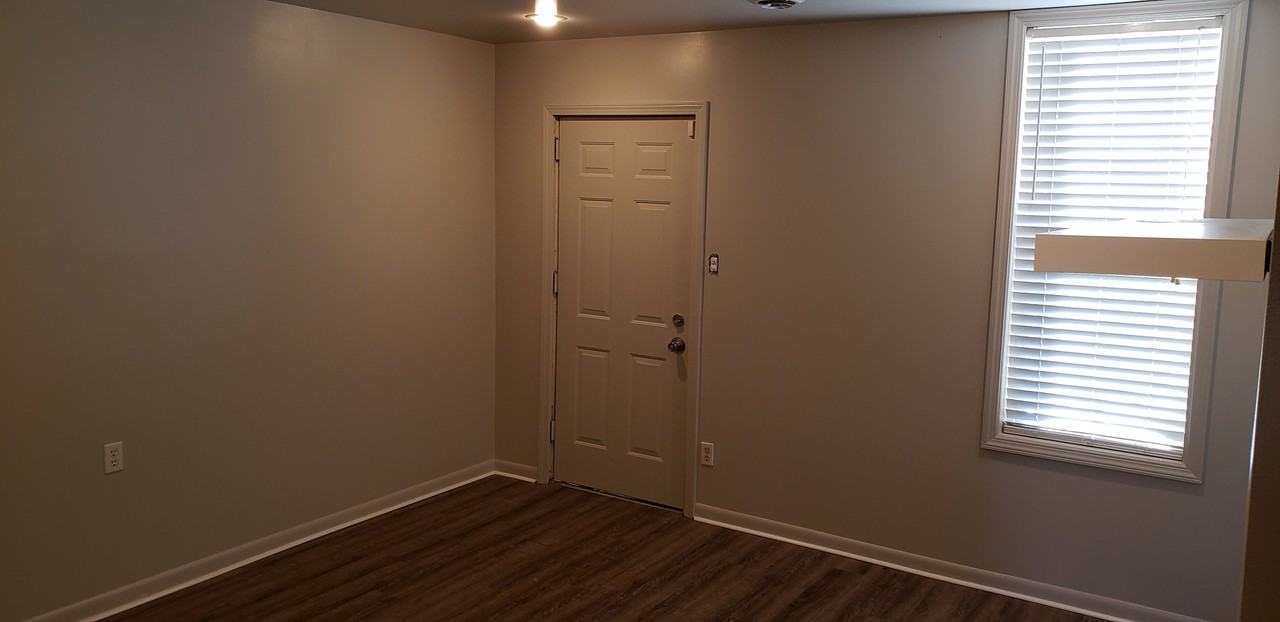 474-482 Stewart Ave - Photo 4 of 10