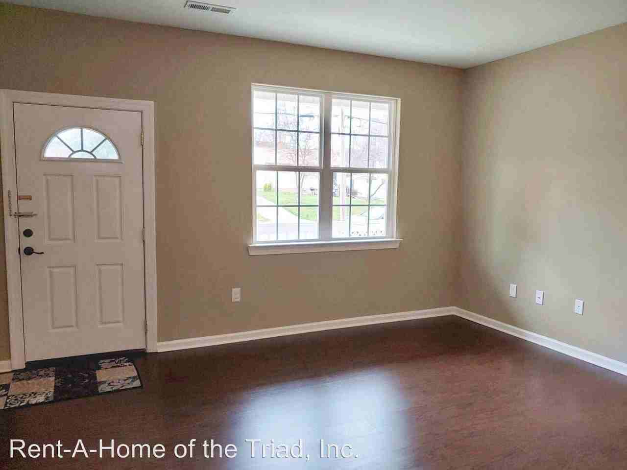 807 Rockett Street - Photo 3 of 15