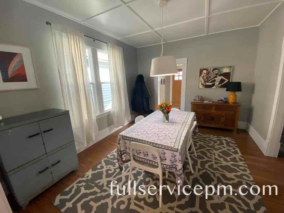 4208 S Spencer St - Photo 3 of 14