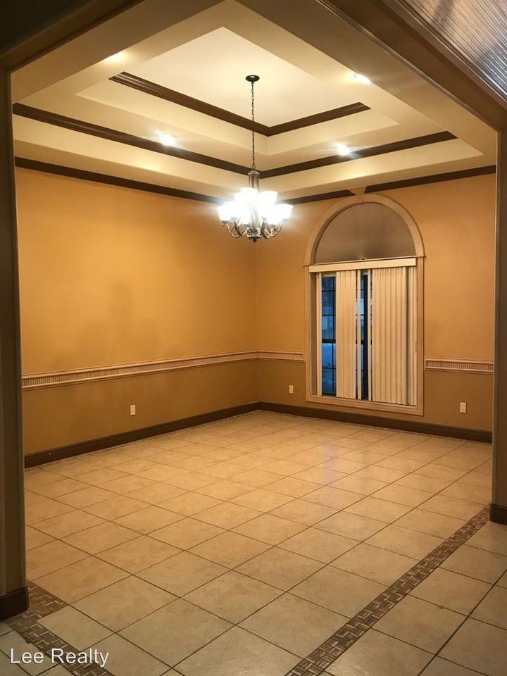 6004 N. Cynthia St. - Photo 3 of 5