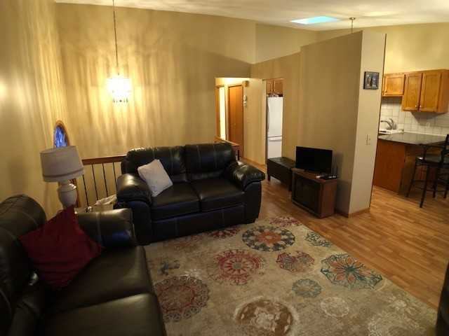 359 Upper Wood Way - Photo 2 of 17