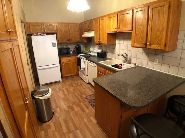 359 Upper Wood Way - Photo 3 of 17