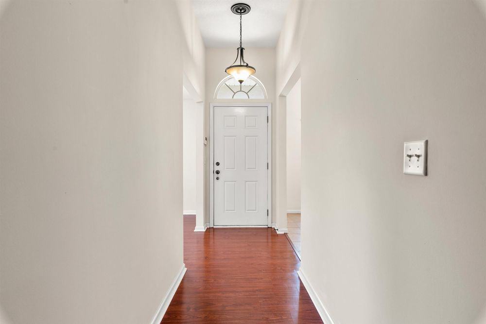 193 Fort Milton Drive - Photo 3 of 25