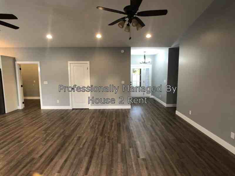 12758 Harvest Lane - Photo 3 of 11