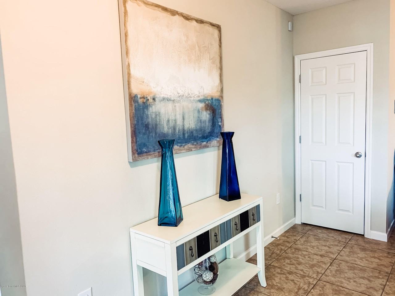 2580 Snapdragon Drive - Photo 3 of 18