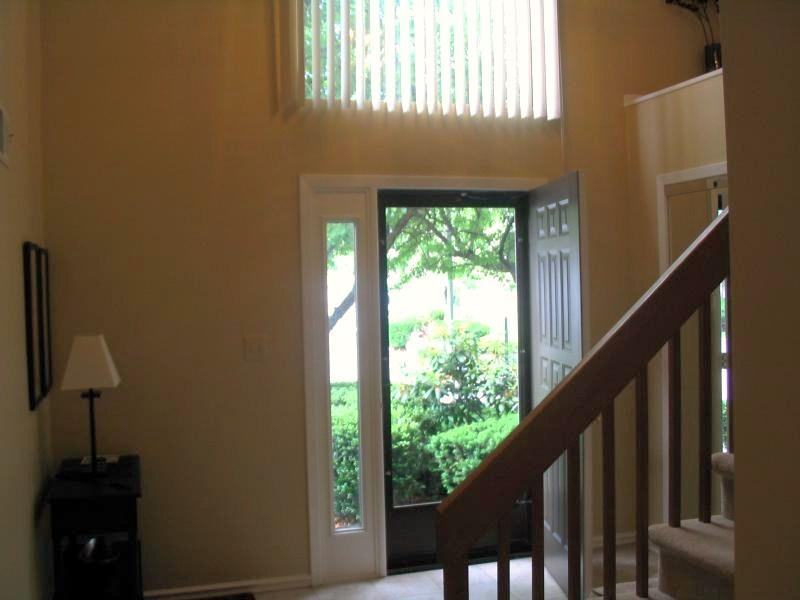 147 Castle Ridge Dr - Photo 3 of 15