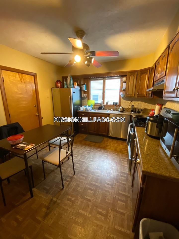12 Stockwell Street - Photo 3 of 5