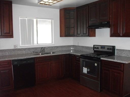 1608 Orleans Dr - Photo 3 of 11