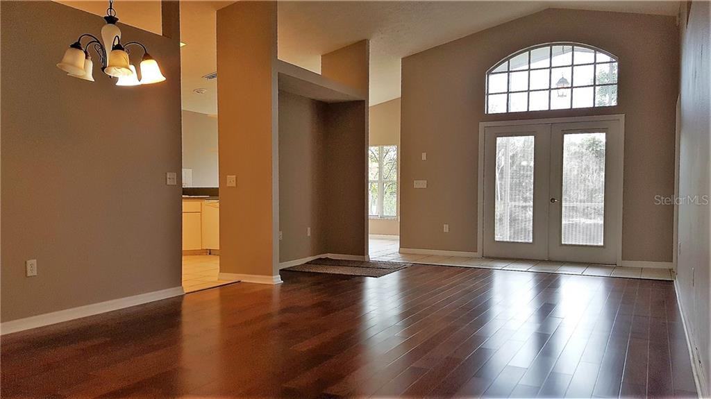 11526 Leda Lane - Photo 2 of 24