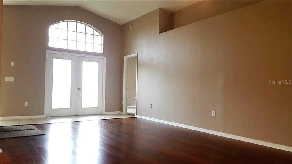 11526 Leda Lane - Photo 3 of 24