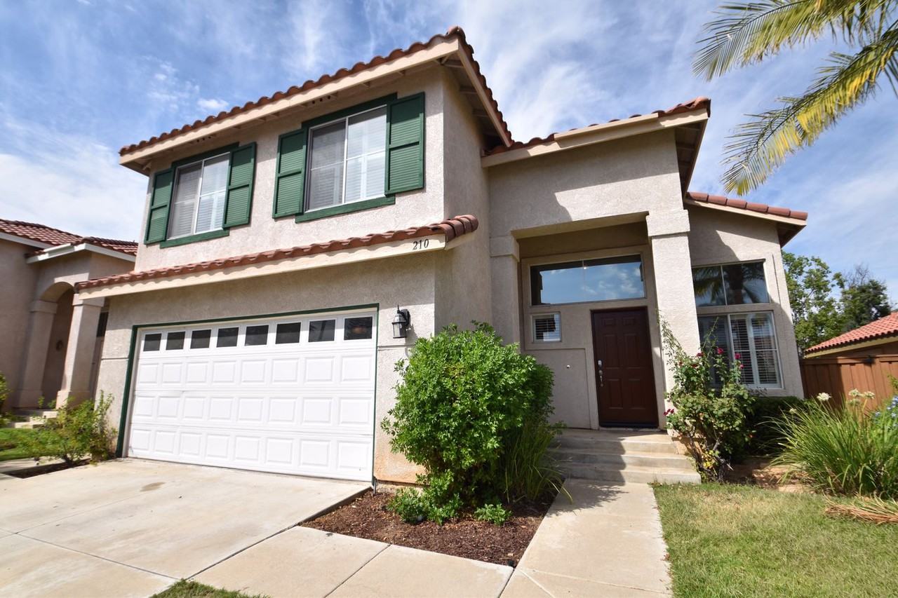 House To Rent Riverside