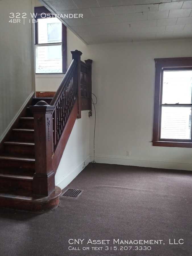 322 W Ostrander - Photo 2 of 16