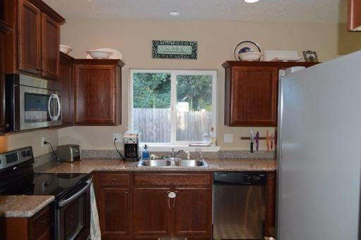 16284 SE Blooming Ln - Photo 3 of 13