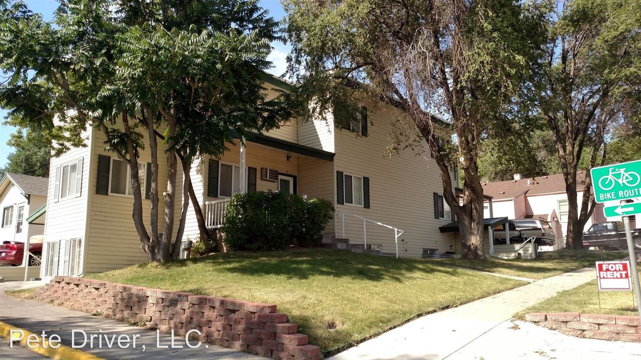 103 West 7th Street - Photo 2 of 6