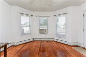 50 Warren Avenue - Photo 2 of 6