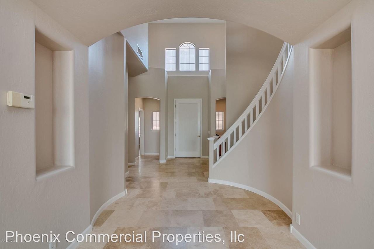 9608 N Indigo Dr - Photo 3 of 47
