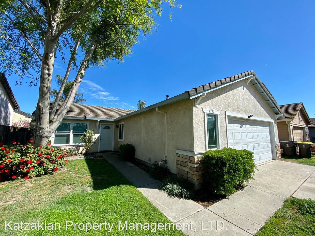 1711 William Moss Blvd.