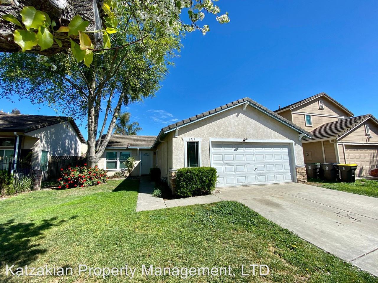 1711 William Moss Blvd. - Photo 3 of 14