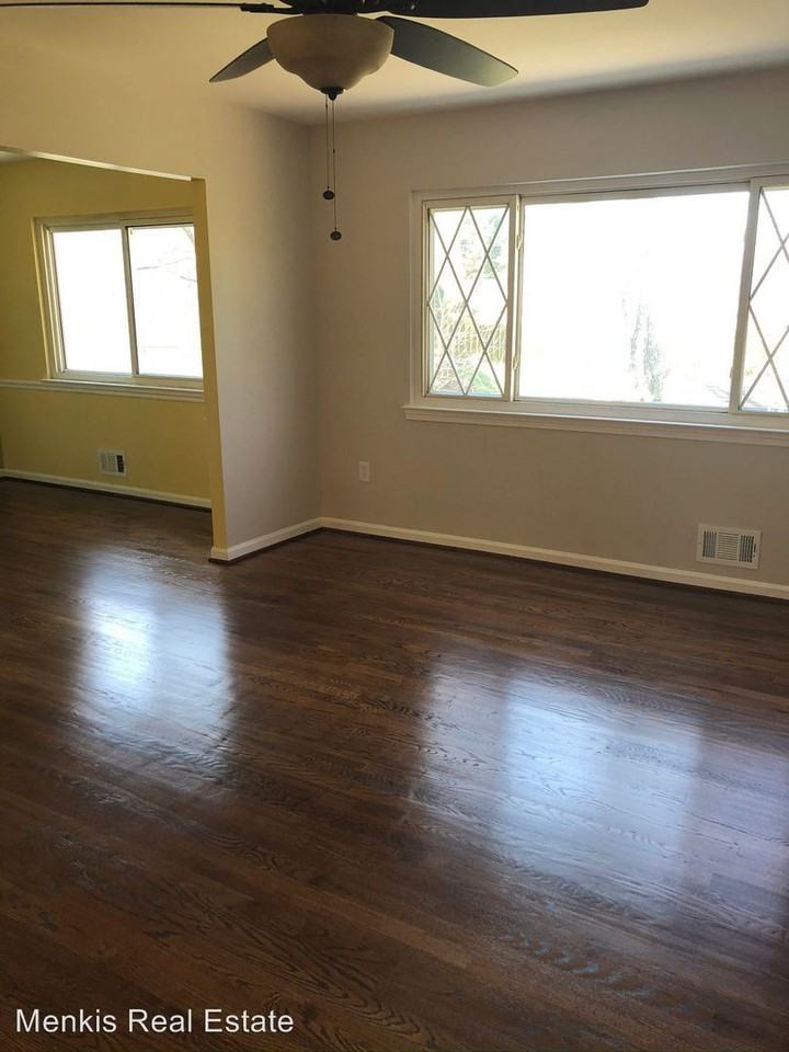 13100 Cabinwood Drive - Photo 3 of 23