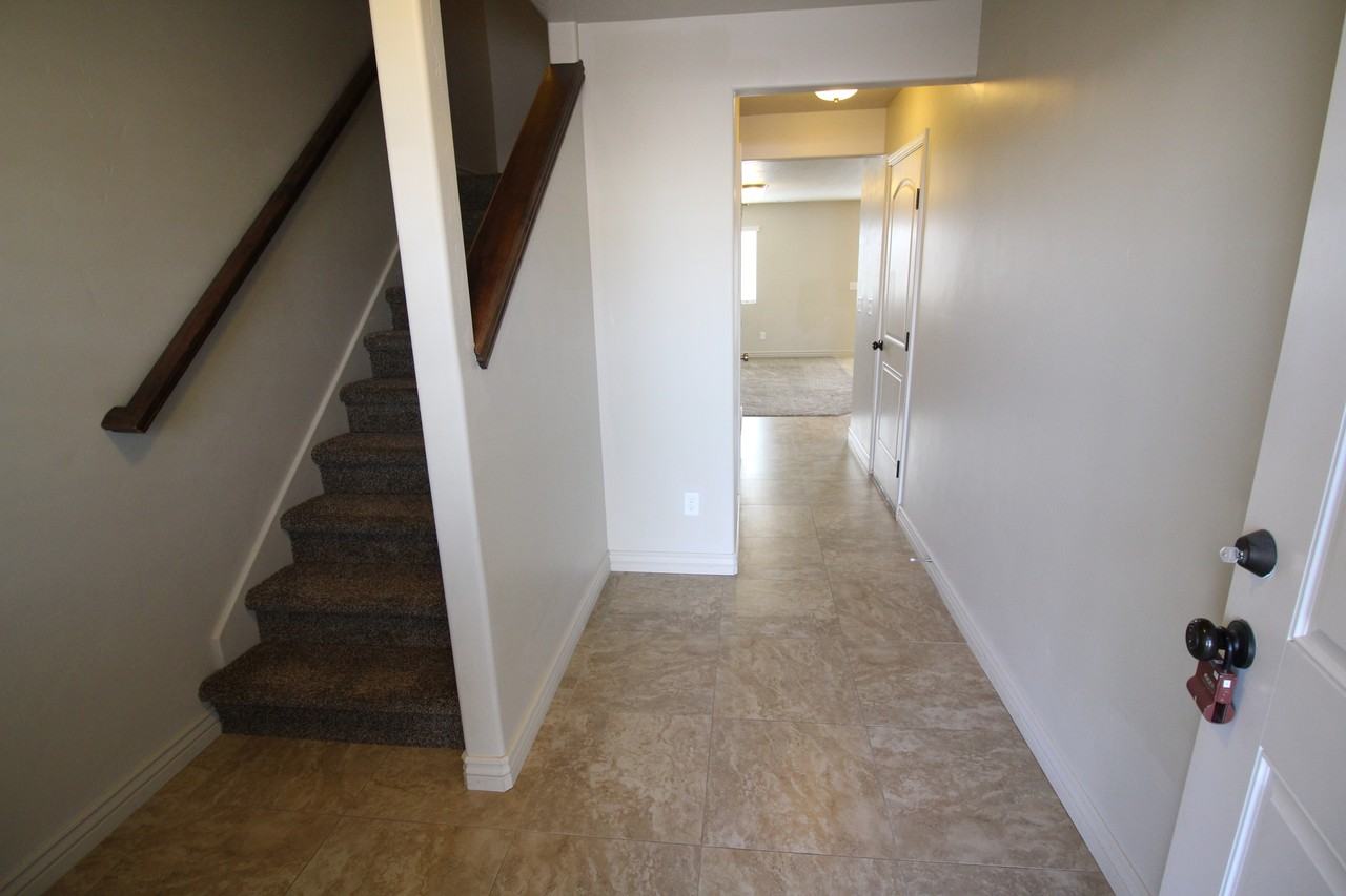 4325 Ws #3B - Photo 2 of 22