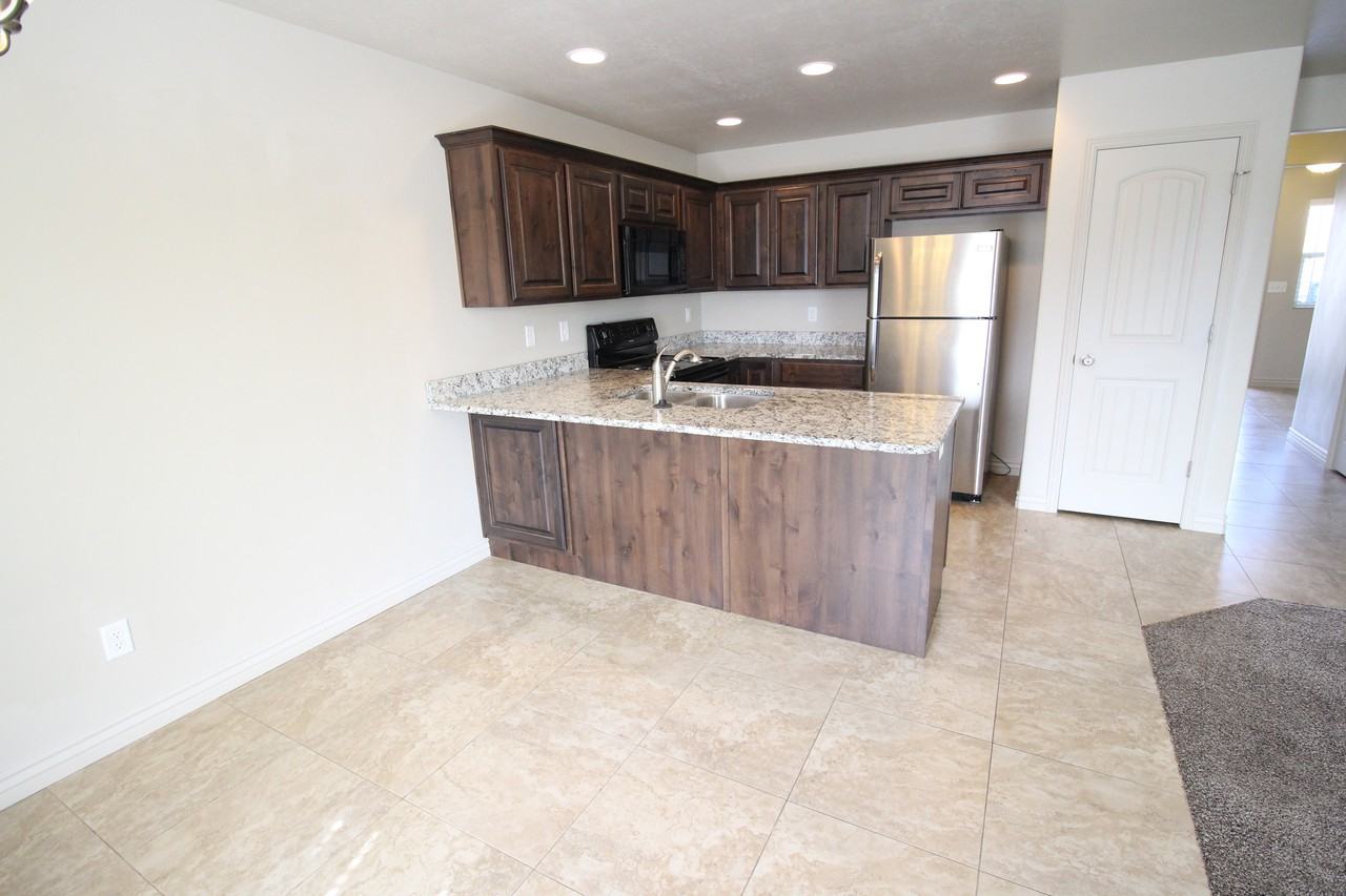 4325 Ws #3B - Photo 7 of 22