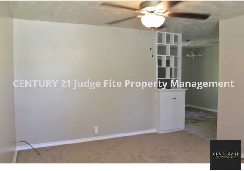 929 Manhattan Drive - Photo 3 of 10