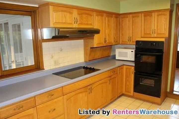 4704 28th Ave S - Photo 2 of 11