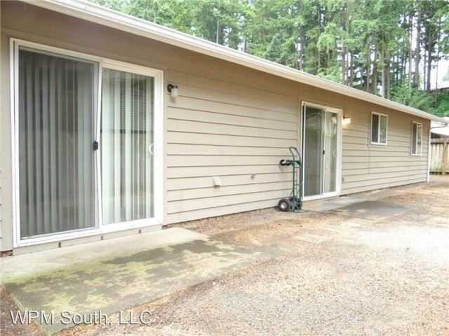 18719 Se 268th St. - Photo 3 of 10