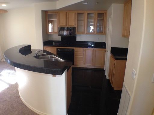 12 Geranium - Photo 2 of 15