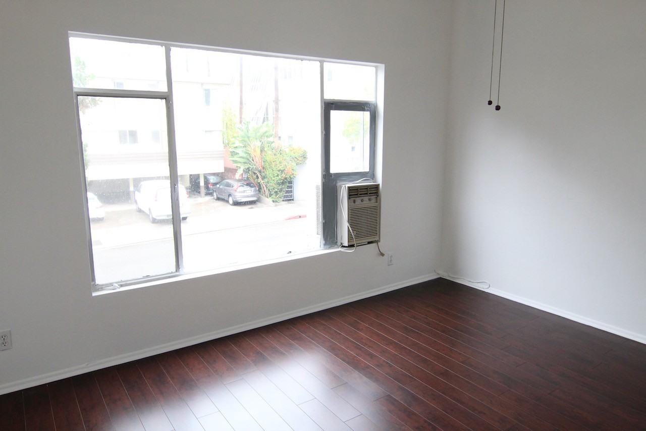 Norton Ave. & N. Harper Ave. - Photo 5 of 50