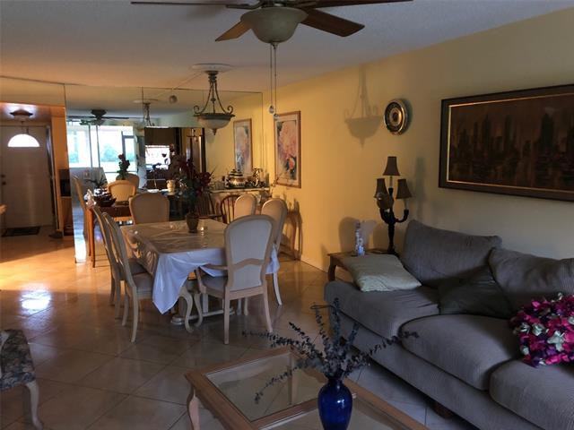 371 S Hollybrook Dr - Photo 3 of 15