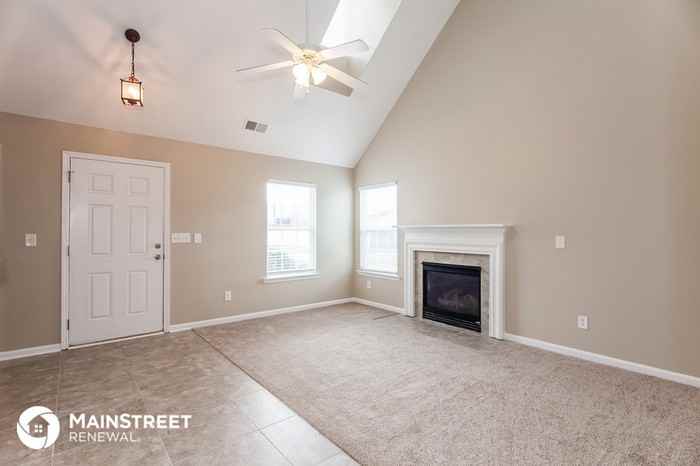 222 Water Ridge Ave - Photo 3 of 15