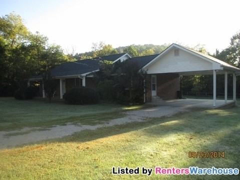 5028 Station Dr - Photo 2 of 15