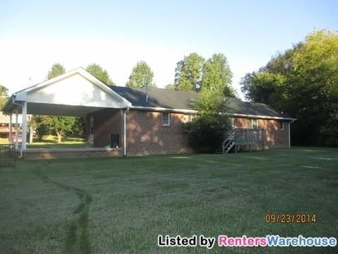 5028 Station Dr - Photo 3 of 15