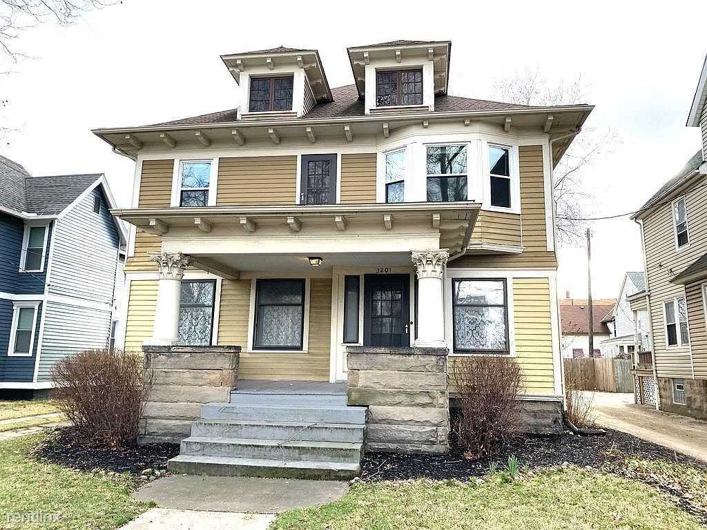 3201 Scranton Rd - Photo 2 of 30