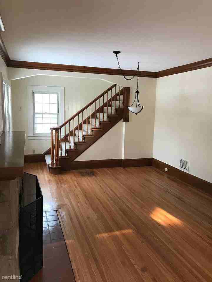 4945 Drew Ave S - Photo 3 of 25
